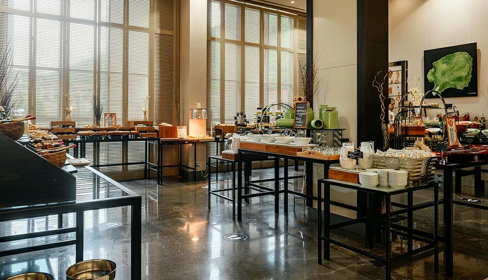 کورت یارد بای مرریوت سوچی کراسنایا پولینا